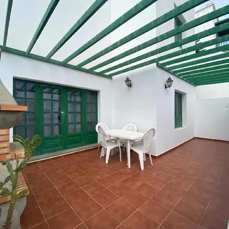 Apartment Casa Iris Ground Floor 2br Pool Walk To & Town Costa Teguise